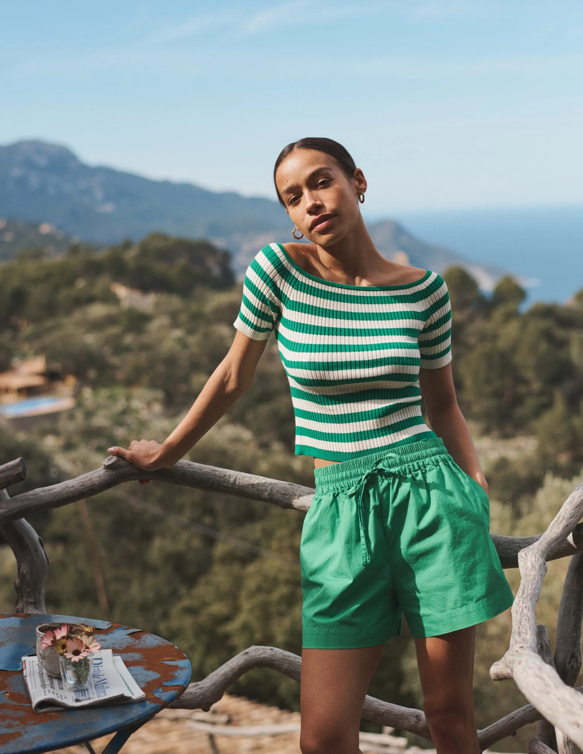 Cotton Pull-on Shorts-Green Bee