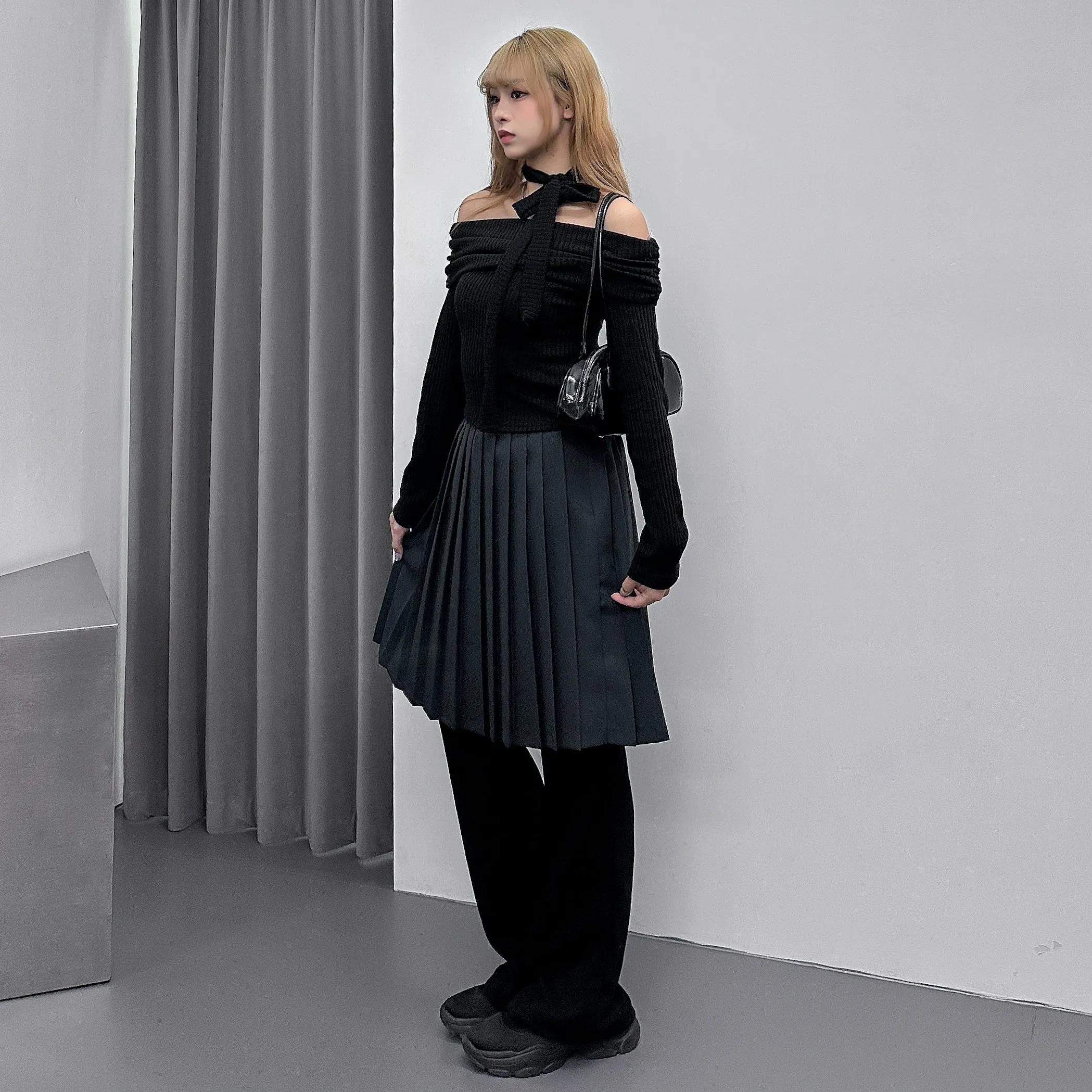 OFF SHOULDER KNITWEAR / 2
