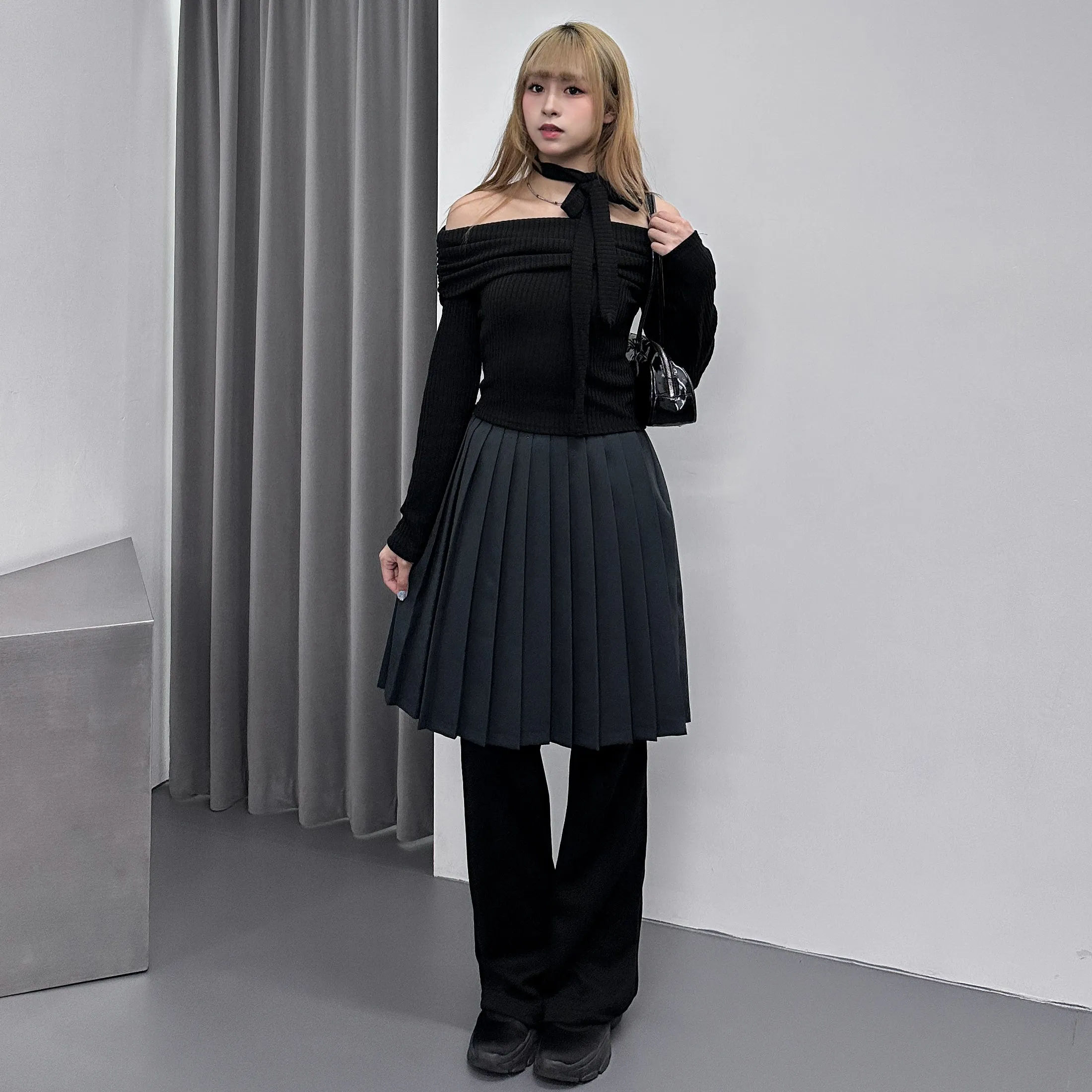 OFF SHOULDER KNITWEAR / 2