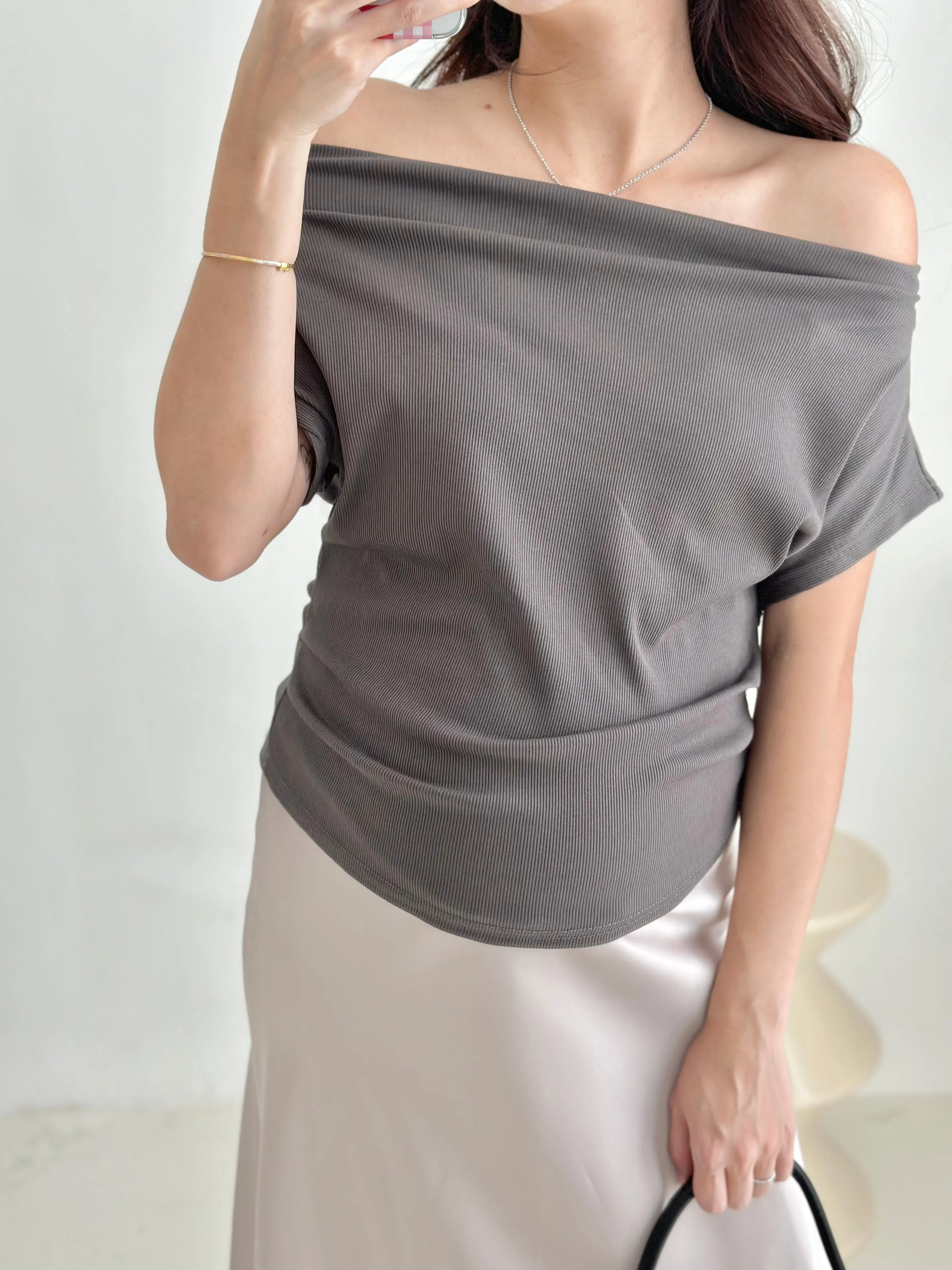Off-Shoulder Top BROWN