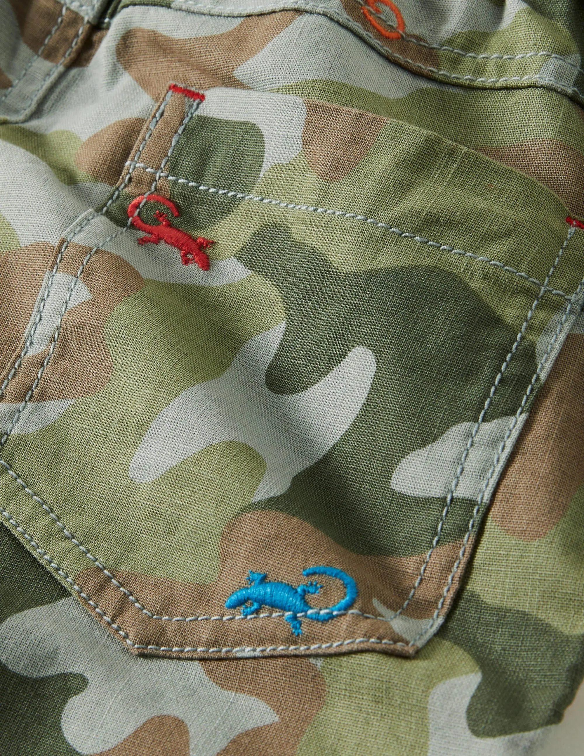 Pull-on Drawstring Shorts-Green Camouflage Lizard