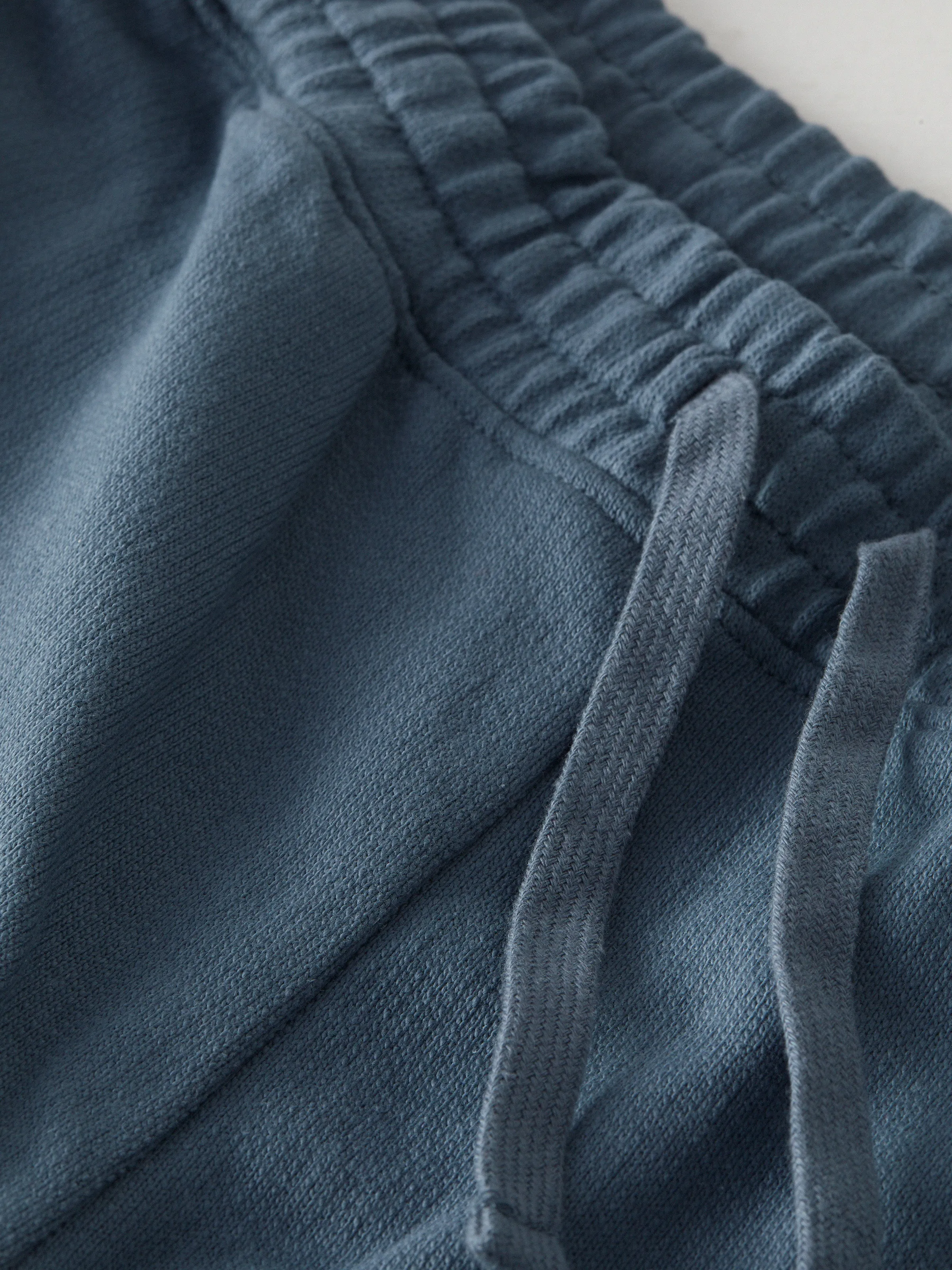 The Owen Pull-On 7in Short in Stormy Blue